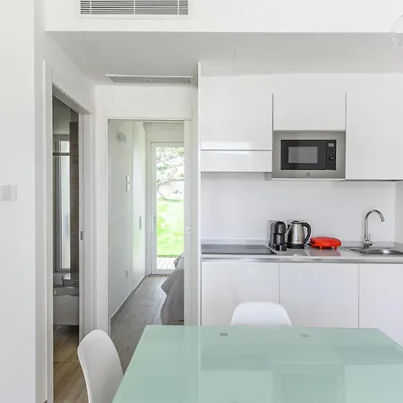 Stunning Capofalcone Charming B4vm 4 Per * Stintino