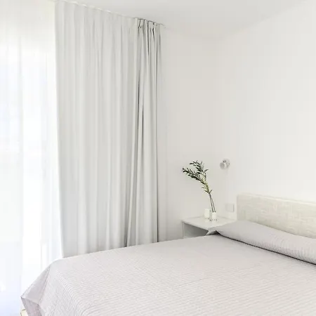 Stunning Capofalcone Charming B4 Premium 4 Persons *